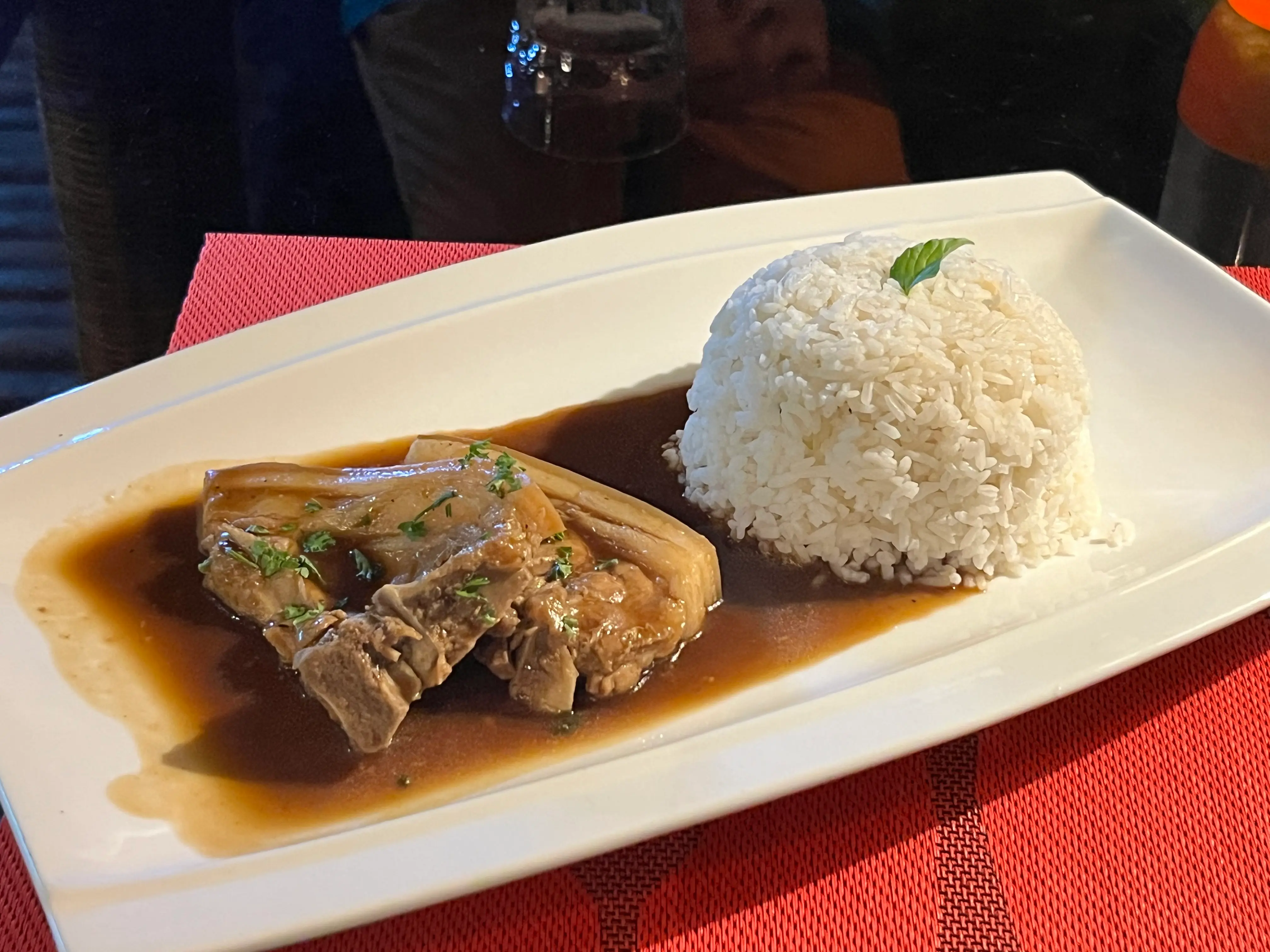 Pork chop with steamed rice